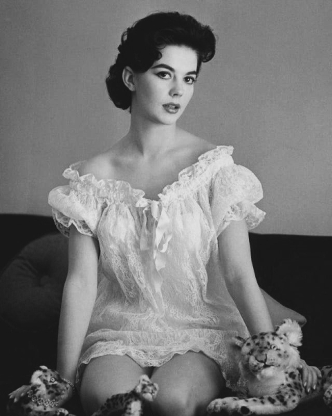 Голливудская актриса русского происхождения Натали Вуд ,1958..0