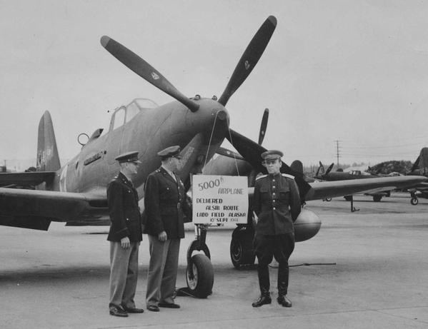 Красная армия  получает от американцев 5000-й самолёт Bell P-39 Airacobra...0
