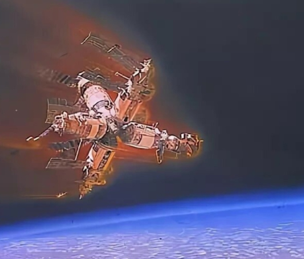 Начало нового тысячелетия: по всей стране гремят Децл и «Тату», а..6