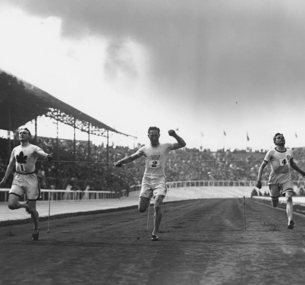 Олимпийская сборная России прибыла на Игры в Лондоне в 1908 году с..1
