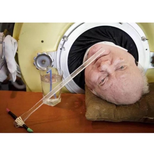 Пол Александер: 70 лет в железной капсуле — история мужества и..5