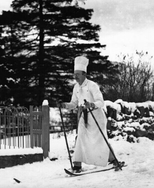 Шеф-повар отеля направляется на работу. Шотландия, 1932..0