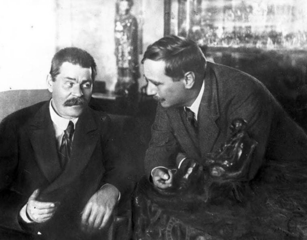 В 1920 году в Петрограде встретились два титана мировой литературы..0