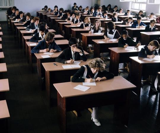 Выпускной экзамен в средней школе.Грозный ,1977..0
