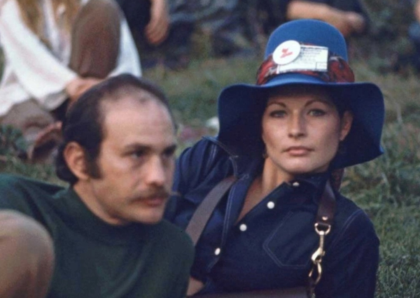 Знак завершения эпохи хиппи и зарождения сексуальной революции:..1