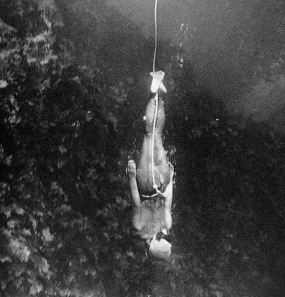 Ама — японские ныряльщицы за жемчугом, практикующие свое..4