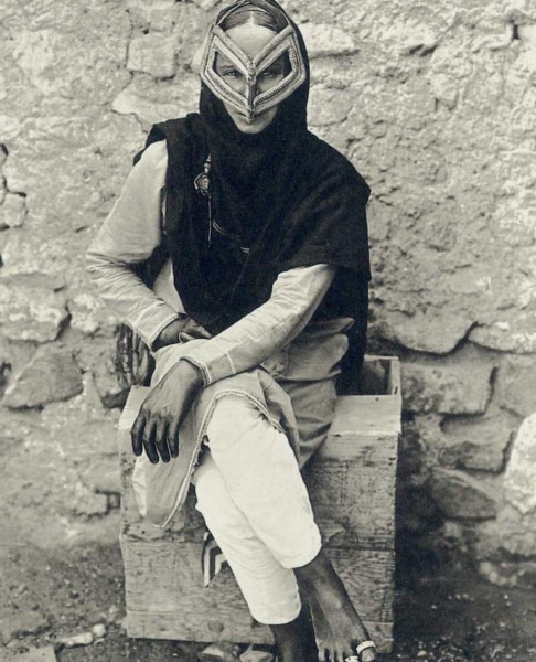 Бедуинка из Омана, 1905..0