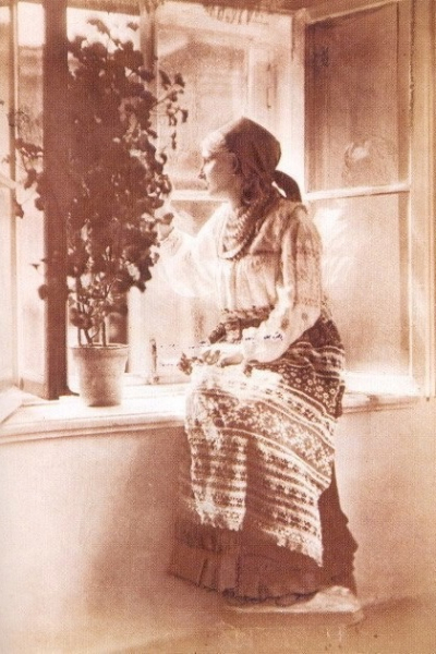 Донская казачка ждёт суженого с турецкой войны. Российская..0