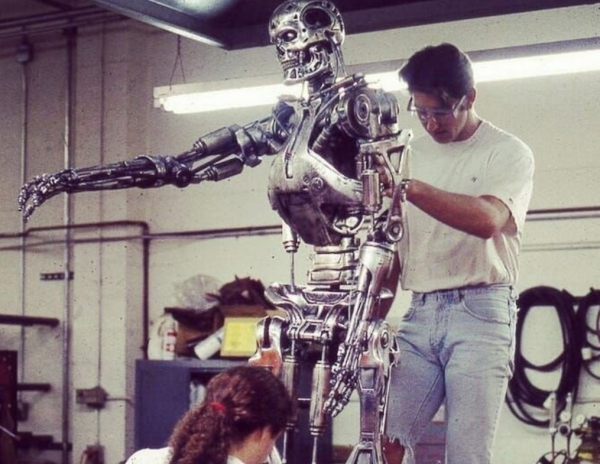 Фото со съемок Терминатор 2: Судный день (1991 год).

Фильм..1