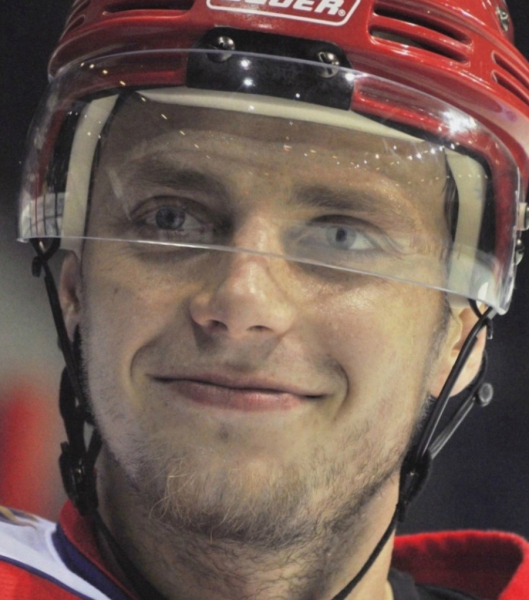 Иван Ткаченко, выдающийся хоккеист и капитан ярославского..0