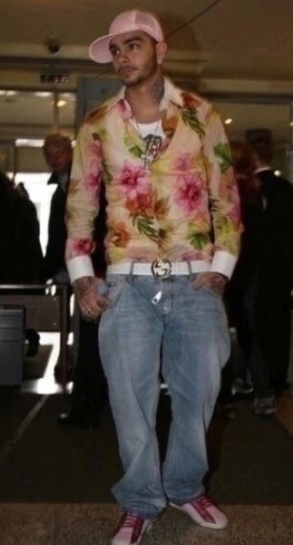 Юродивый шоу-бизнес..1