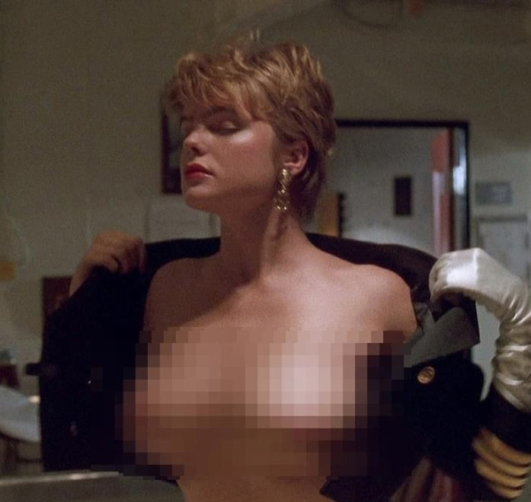 Кадры из фильмов 90-х которые стали..2