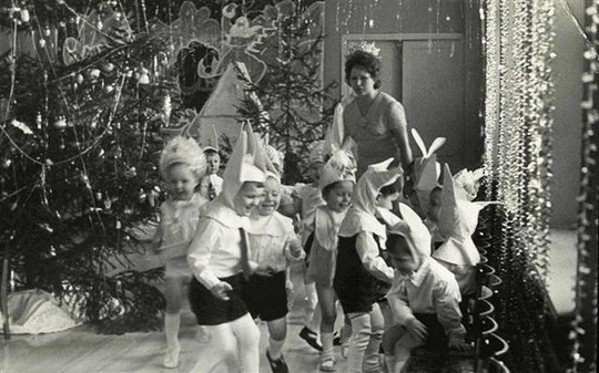 Мальчики - зайчики, девочки -..0