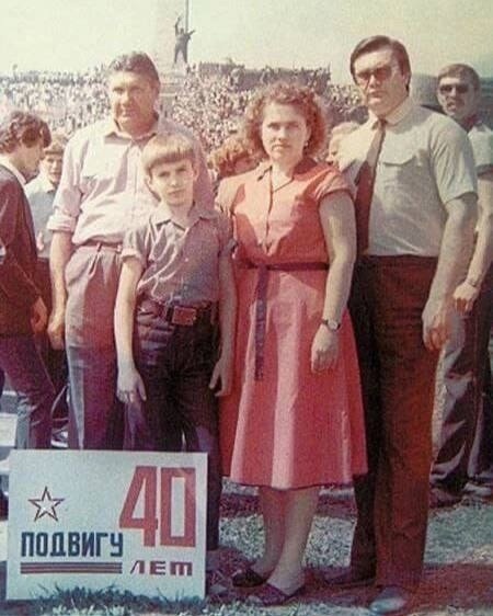 Механик автопредприятия  Енакиевского  металлургического ..0