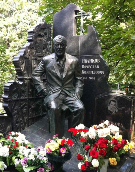 Могилы знаменитых воров в законе 90-х: память о бандитском..0