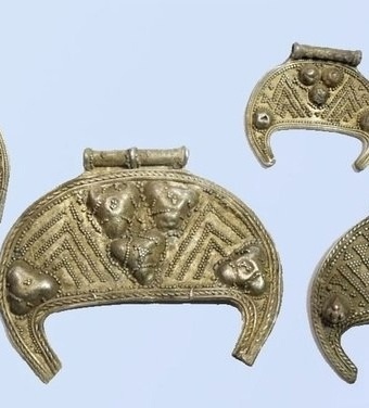 Новгородские монеты и украшения времён правления князя..2