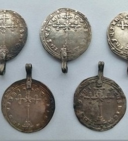 Новгородские монеты и украшения времён правления князя..4