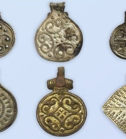 Новгородские монеты и украшения времён правления князя..5