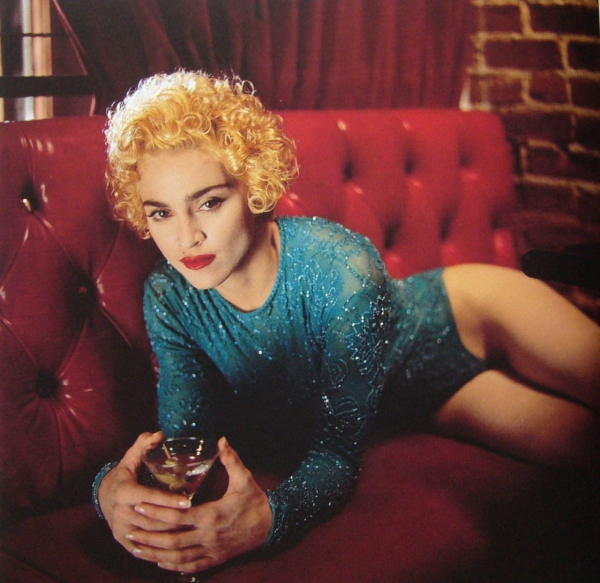 Певица Madonna на фотографиях Хельмута Ньютона, 1990-е..2