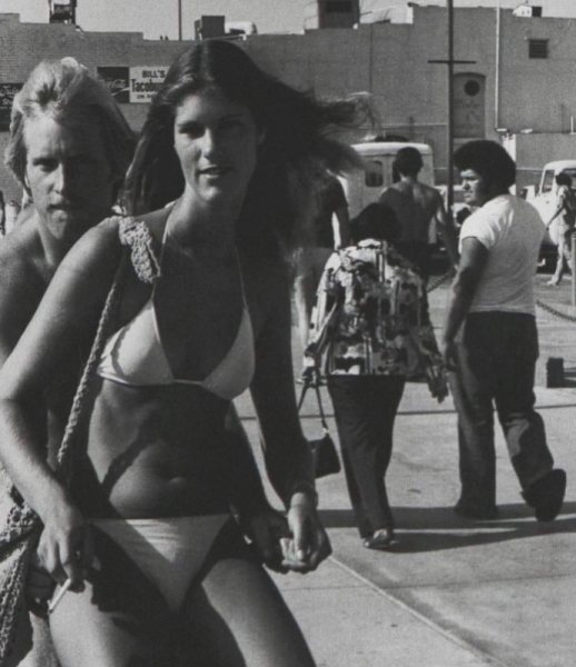 Пляжная жизнь Южной Калифорнии: золотое лето 1960-80-х

Лето в Южной..8