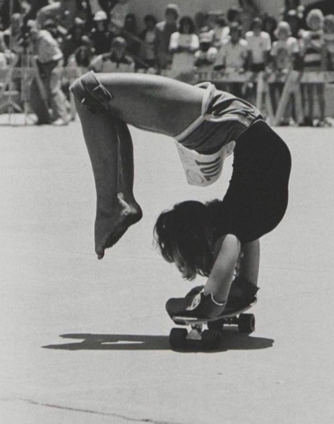 Пляжная жизнь Южной Калифорнии: золотое лето 1960-80-х

Лето в Южной..4