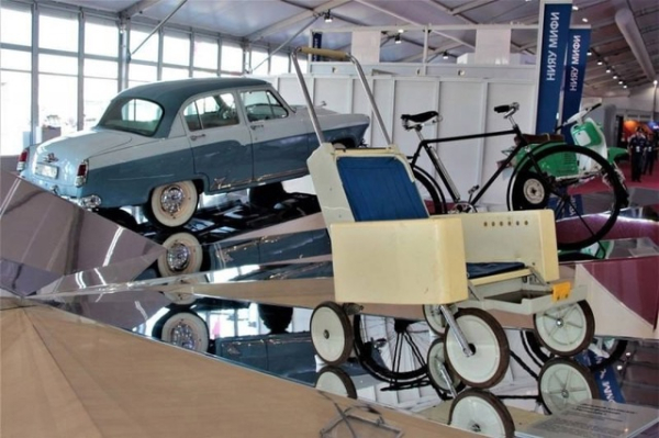 Портативная складная детская коляска «Мотылёк» Вятского..0