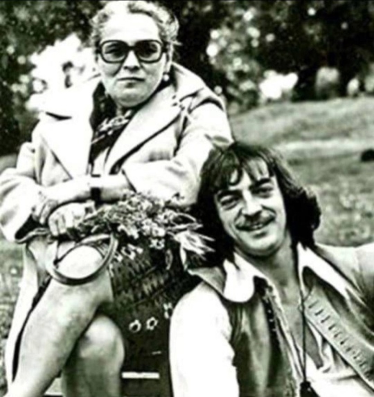 Советский Д’Артаньян с мамой Екатериной  Михайловной ..0