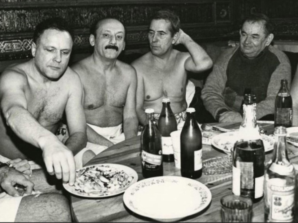 Успех Сандуновских бань был во многом связан с хитроумным ходом..6