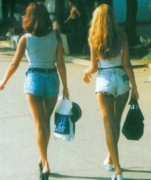 В 1990-е годы проституция приобрела массовый характер, привлекая..4