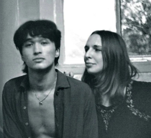 В жизни Виктора Цоя были две значимые женщины — его жена Марьяна..8