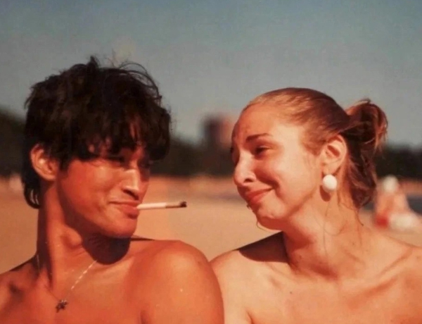 В жизни Виктора Цоя были две значимые женщины — его жена Марьяна..7