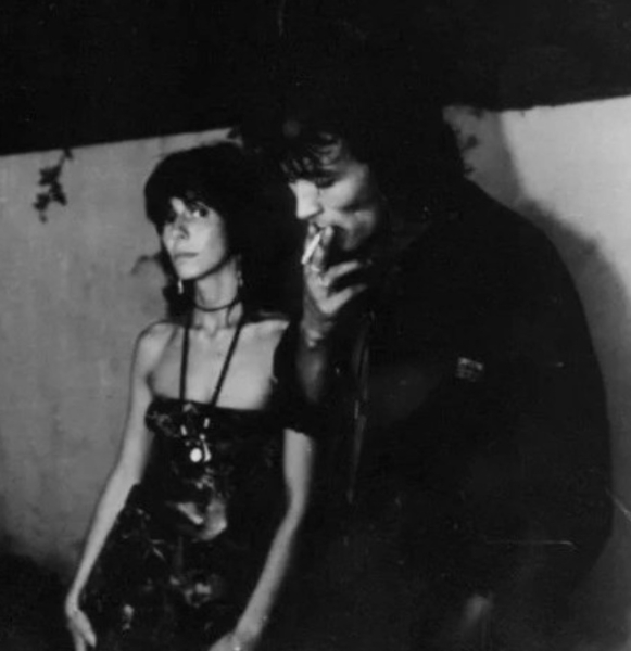 В жизни Виктора Цоя были две значимые женщины — его жена Марьяна..6