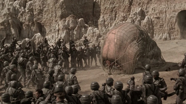 «Звездный десант»: Как Пол Верховен заставил зрителей..6