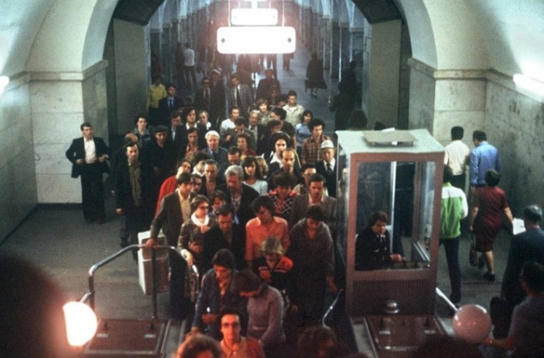 Час пик в московском метрополитене, 1980..0