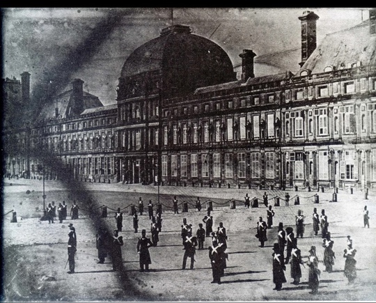 Охрана Луи-Филиппа I во дворе королевского дворца. Париж,..0