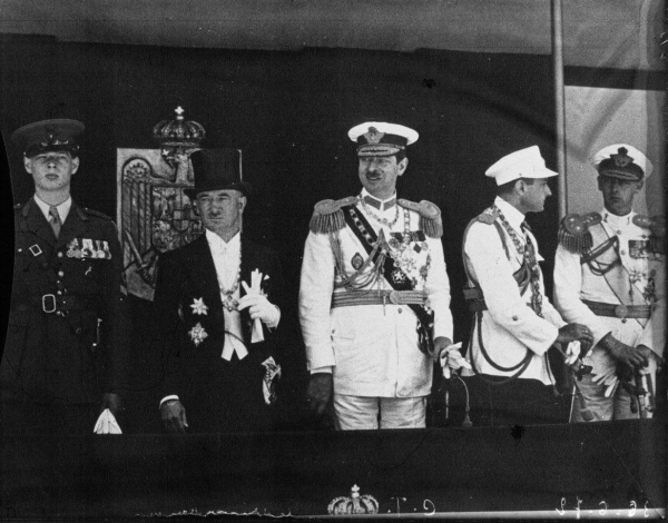 Рассуждала для пара секунд

В 1936 году в Бухаресте состоялась..0
