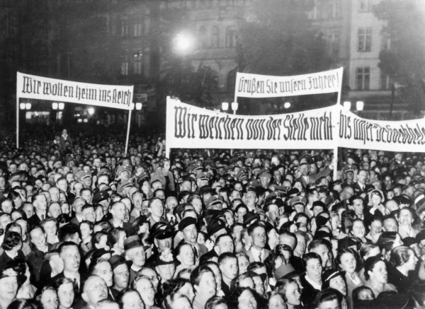 В июне 1939 года этнические немцы (фольксдойче) в Данциге выразили..0