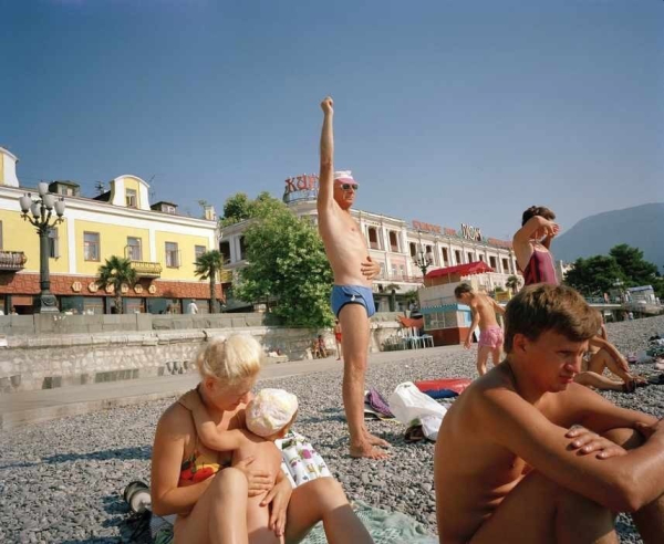 Летом 1995 года британский фотограф Мартин Парр посетил Ялту,..5