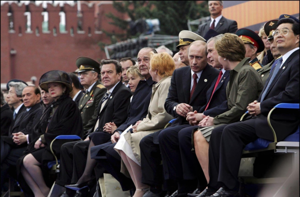 9 мая 2005 года на Красной площади в Москве состоялся Парад Победы,..0