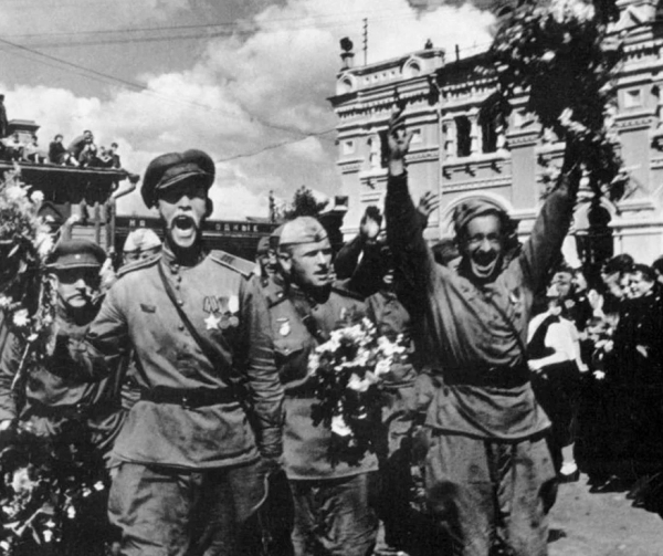 Дорогие соотечественники!

В этот особенный — юбилейный,..0