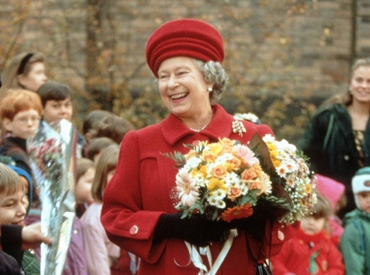 Королева Елизавета II во время визита в Санкт-Петербург, 1994..0