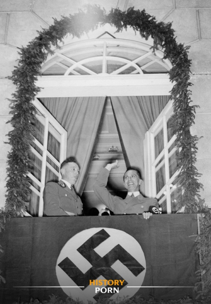 В июне 1939 года, на пике Данцигского кризиса, Альберт Форстер и..0