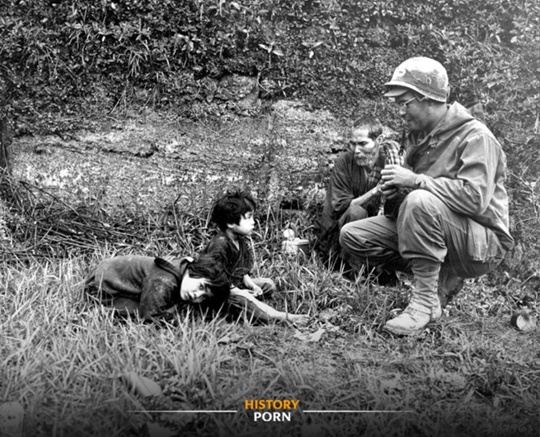 В мае 1945 года, в разгар боевых действий на Окинаве, американский..0
