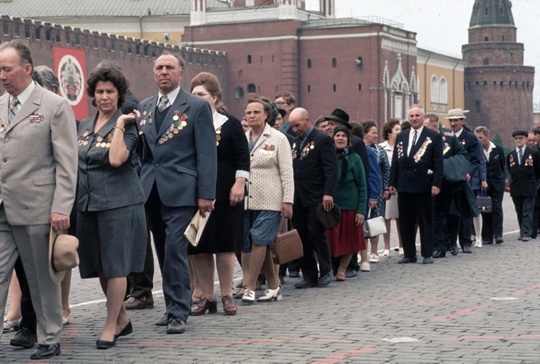 В мавзолей Ленина, 1975..0