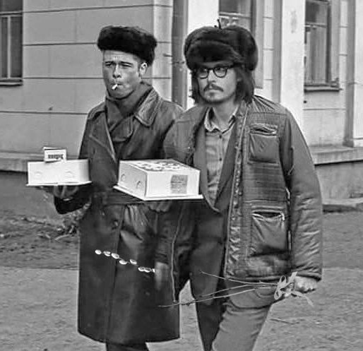 Воспоминание, начало 80-х.
Тверские пацаны идут к девчонкам в..0