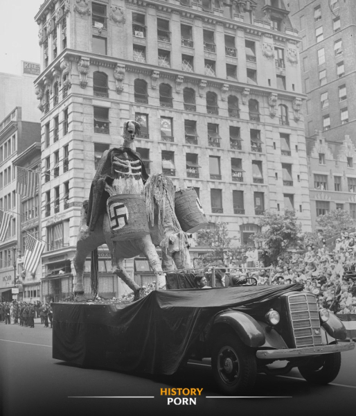 13 июня 1942 года по Пятой авеню в Нью-Йорке прошла необычная..0