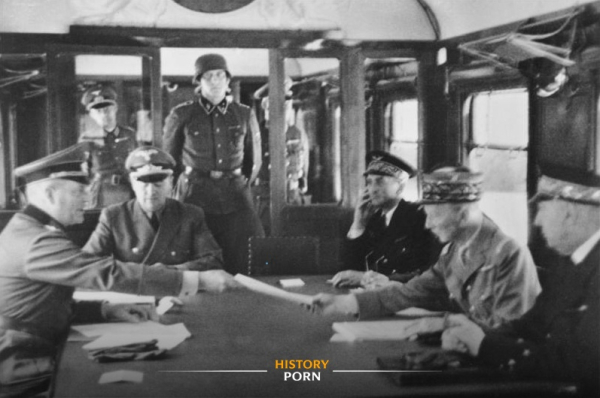 22 июня 1940 года в Компьенском лесу, в том же самом вагоне, где в 1918..0