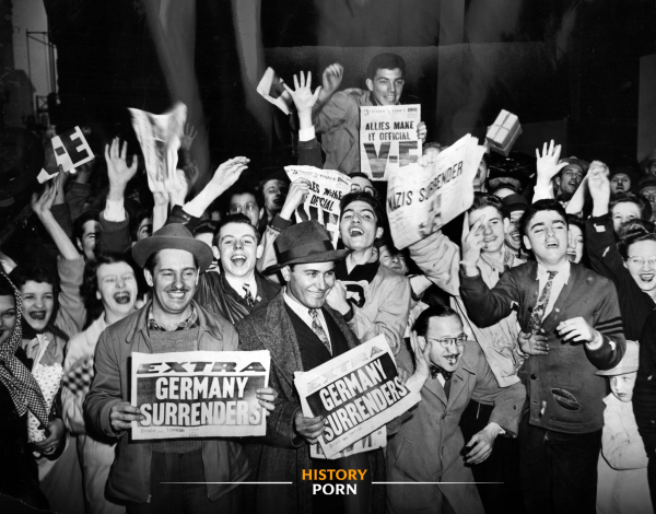 8 мая 1945 года улицы Чикаго наполнились радостью и шумом: тысячи..0