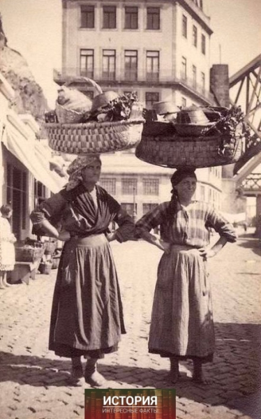 Две женщины в Порту, Португалия, 1910..0