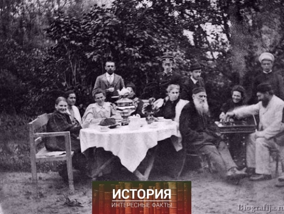 Сергей Танеев в гостях у Льва Толстого и его семьи; писатель и..0